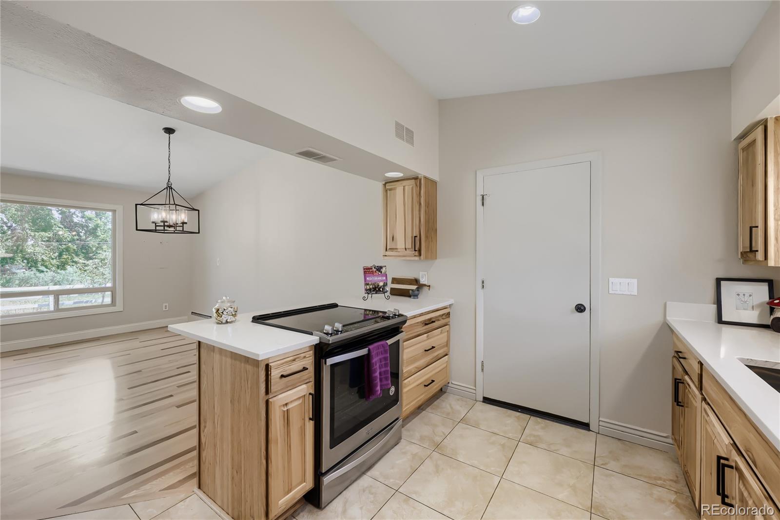 MLS Image #9 for 10405 w 79th way,arvada, Colorado