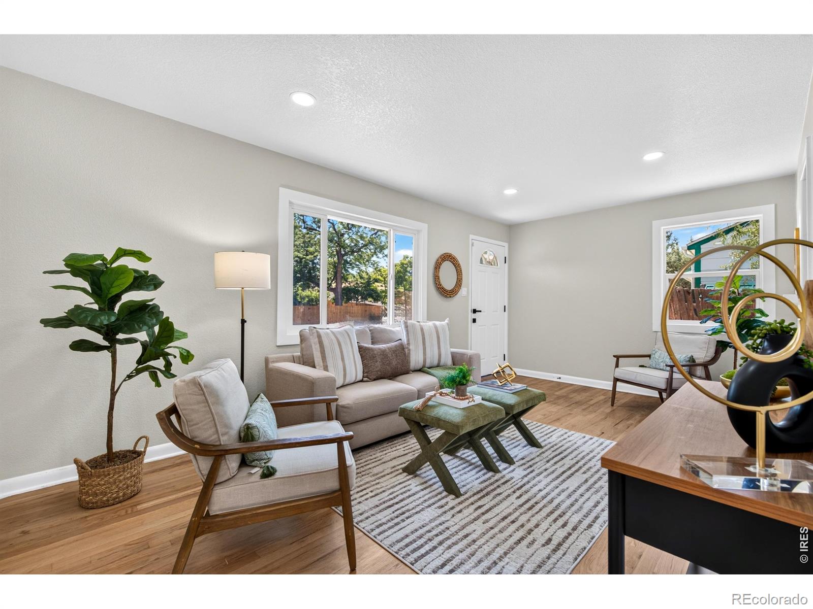 MLS Image #7 for 835  lansing street,aurora, Colorado