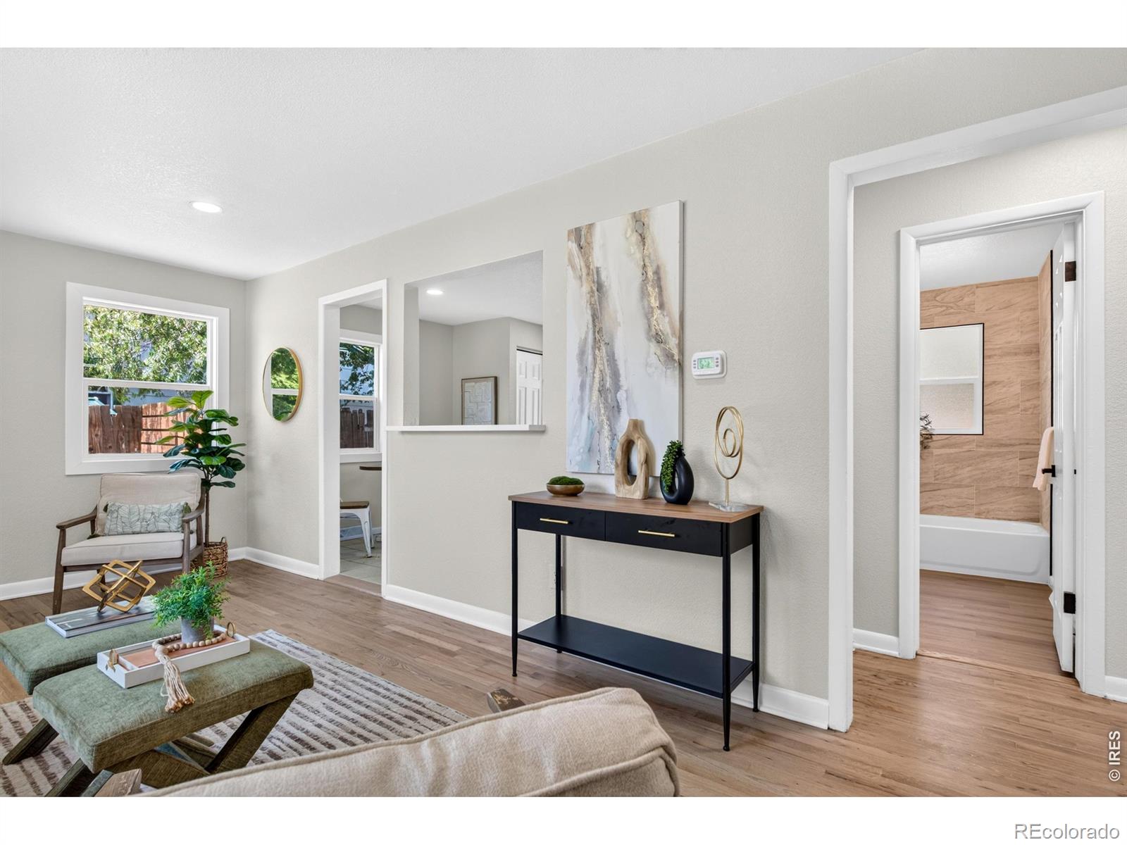 MLS Image #9 for 835  lansing street,aurora, Colorado