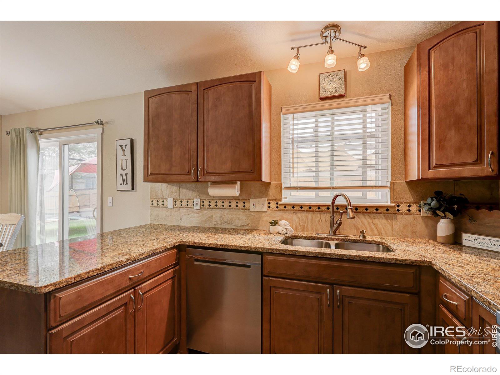 MLS Image #11 for 308  medinah avenue,johnstown, Colorado