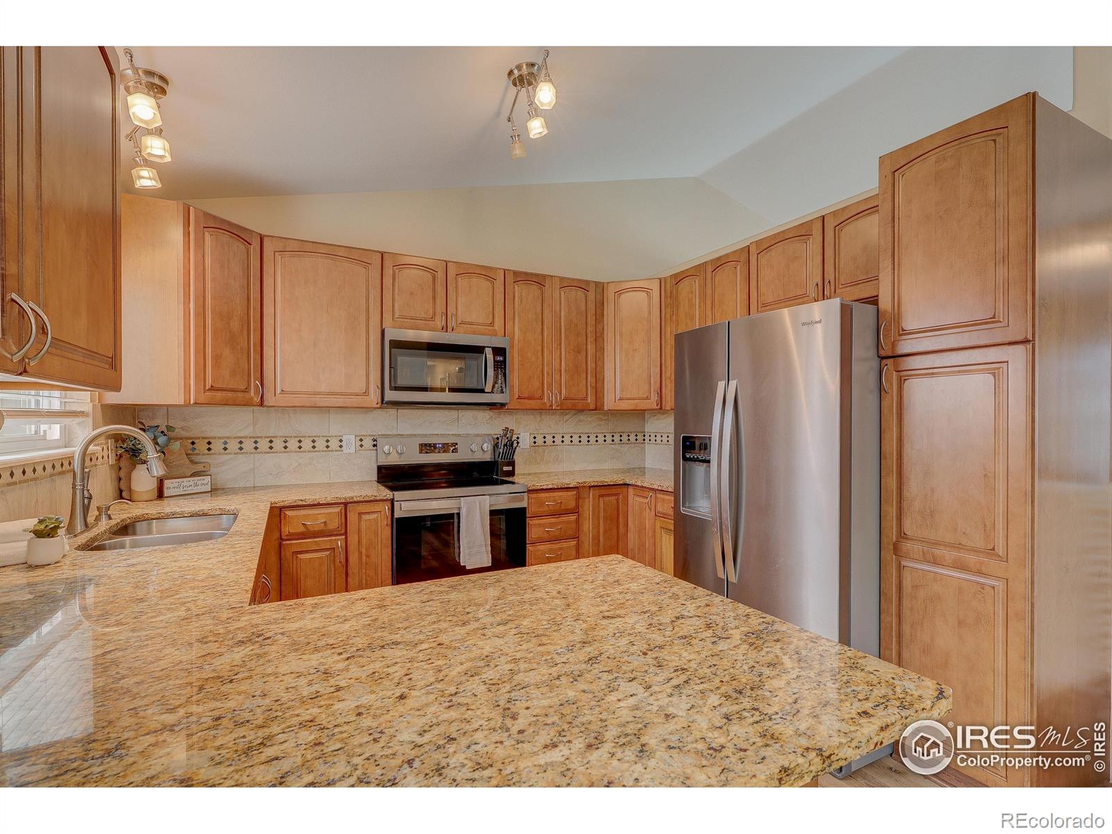 MLS Image #12 for 308  medinah avenue,johnstown, Colorado