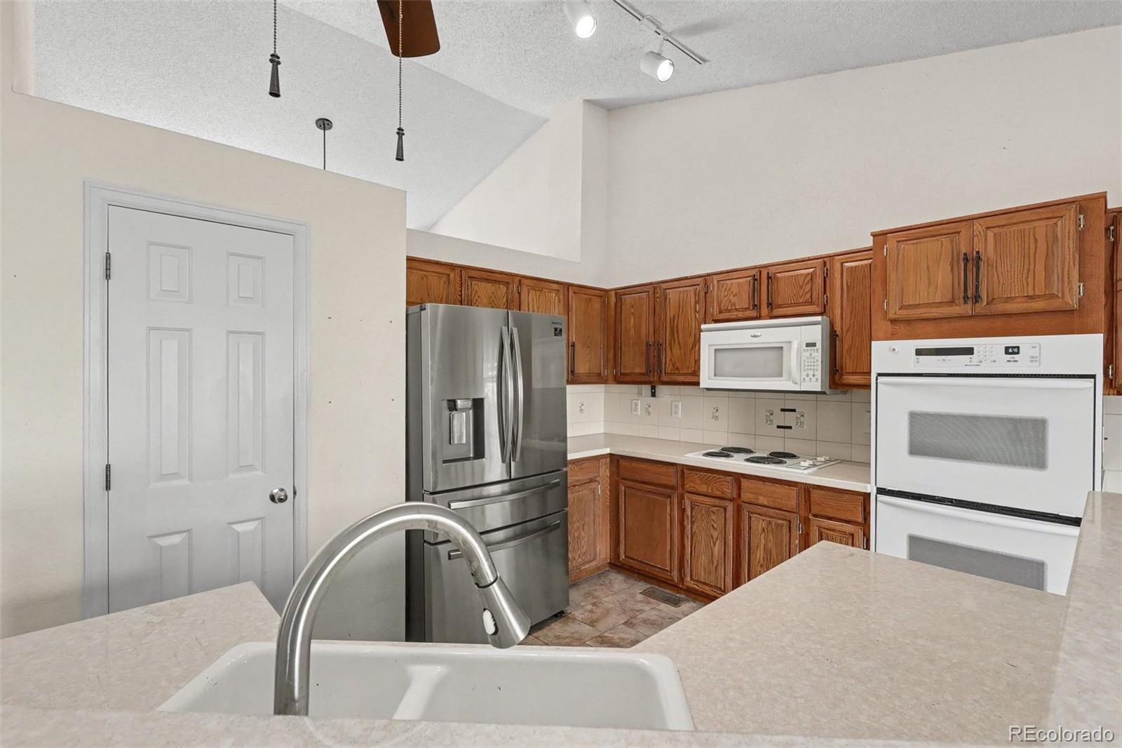 MLS Image #10 for 4697 s flanders way,aurora, Colorado