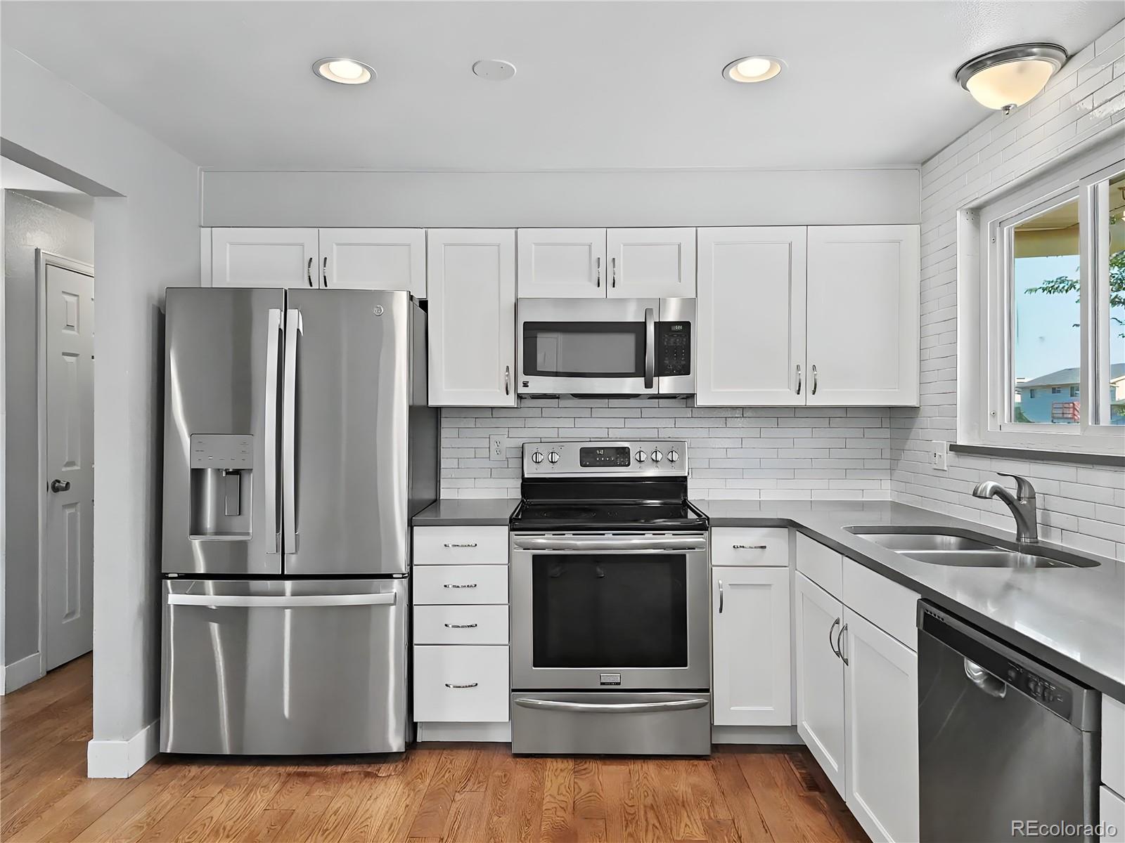 MLS Image #10 for 115  olympus circle,lone tree, Colorado