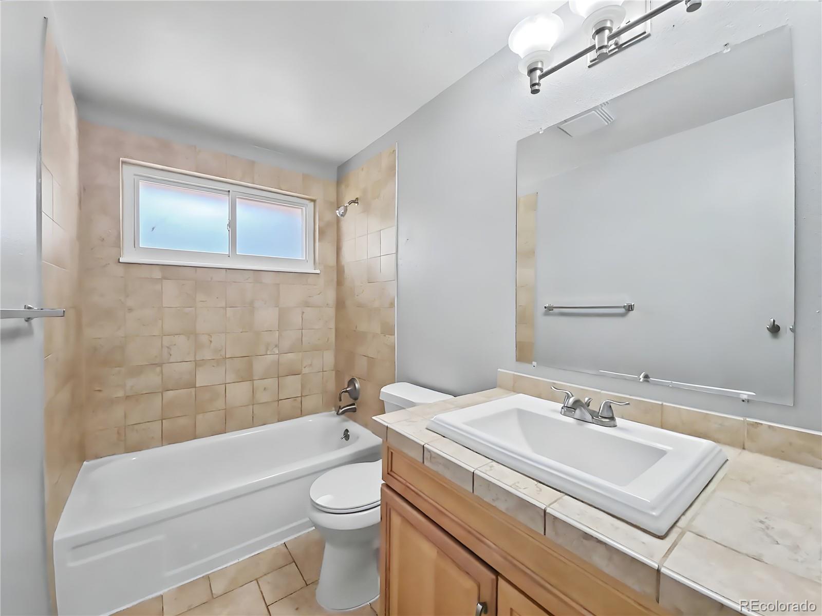 MLS Image #12 for 115  olympus circle,lone tree, Colorado