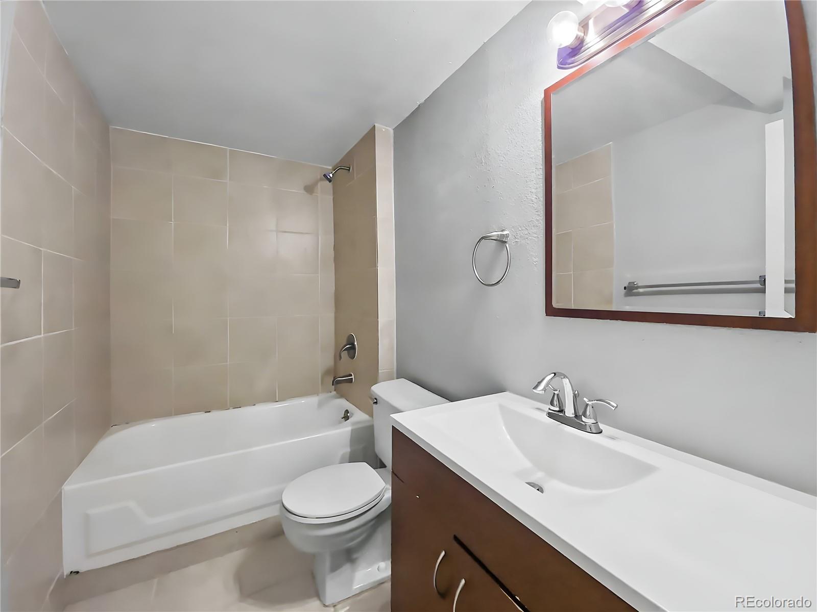 MLS Image #13 for 115  olympus circle,lone tree, Colorado