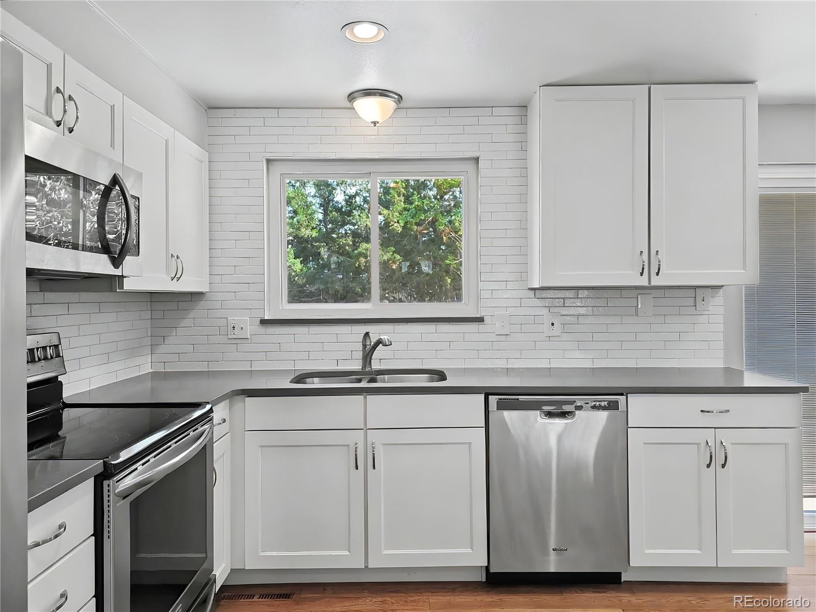MLS Image #8 for 115  olympus circle,lone tree, Colorado