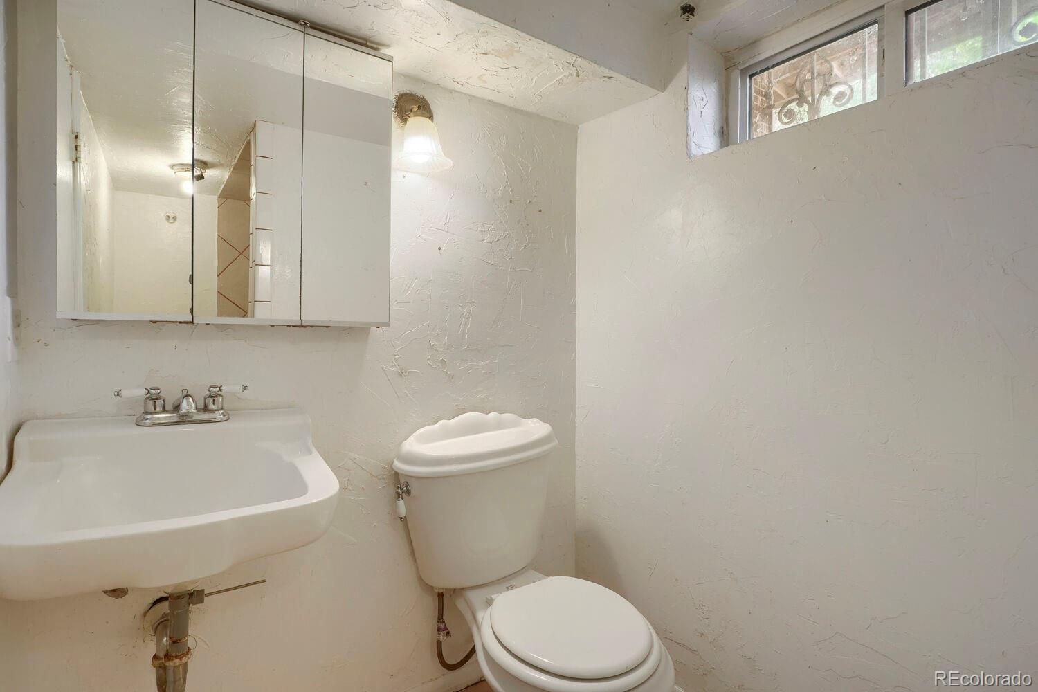 MLS Image #14 for 2201 w 55th avenue,denver, Colorado