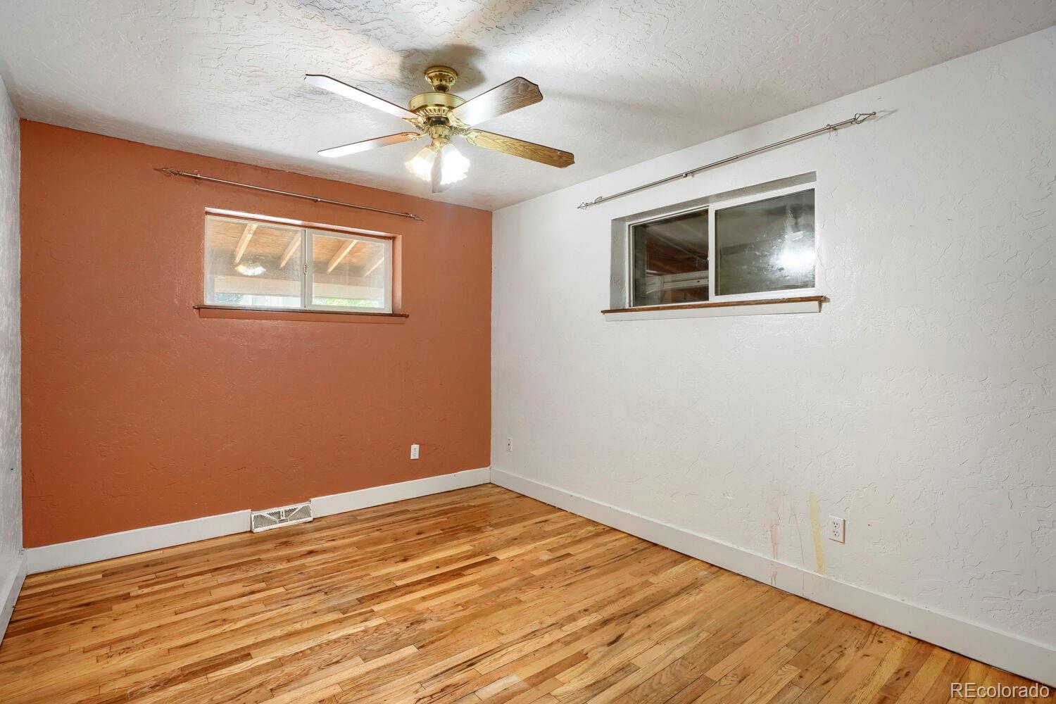 MLS Image #18 for 2201 w 55th avenue,denver, Colorado