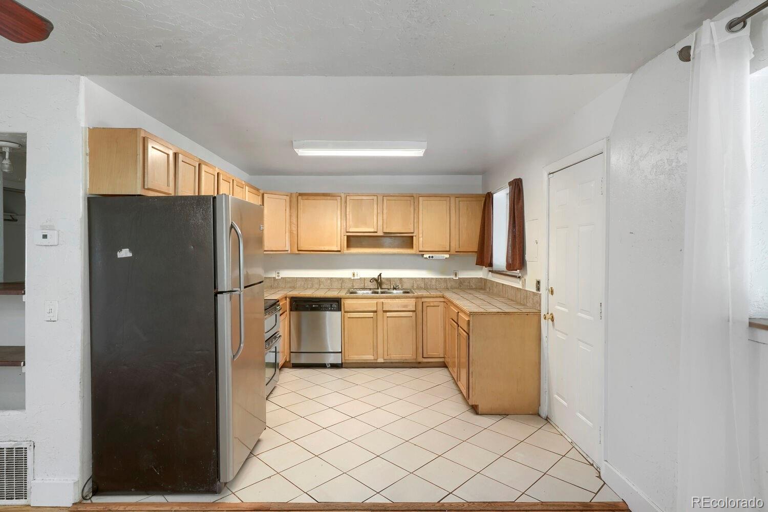 MLS Image #8 for 2201 w 55th avenue,denver, Colorado