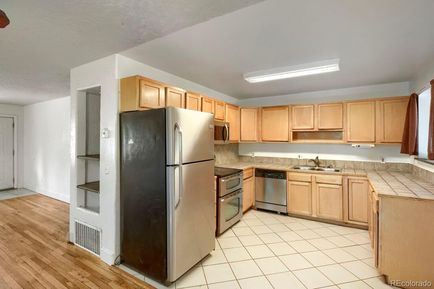 MLS Image #9 for 2201 w 55th avenue,denver, Colorado
