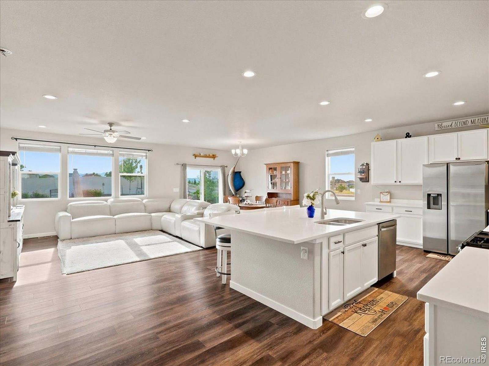 MLS Image #13 for 2550  doe ridge way,johnstown, Colorado