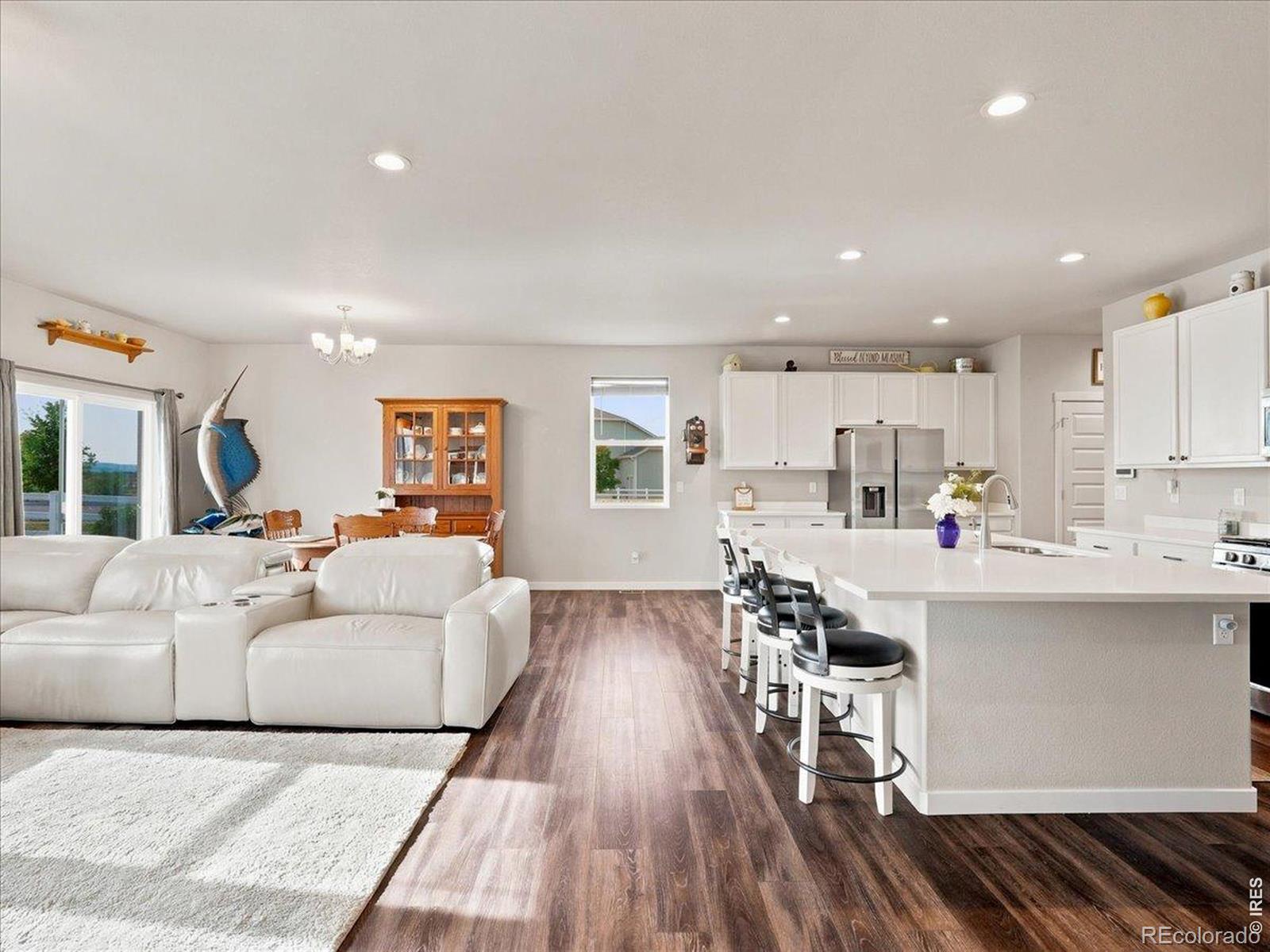 MLS Image #15 for 2550  doe ridge way,johnstown, Colorado