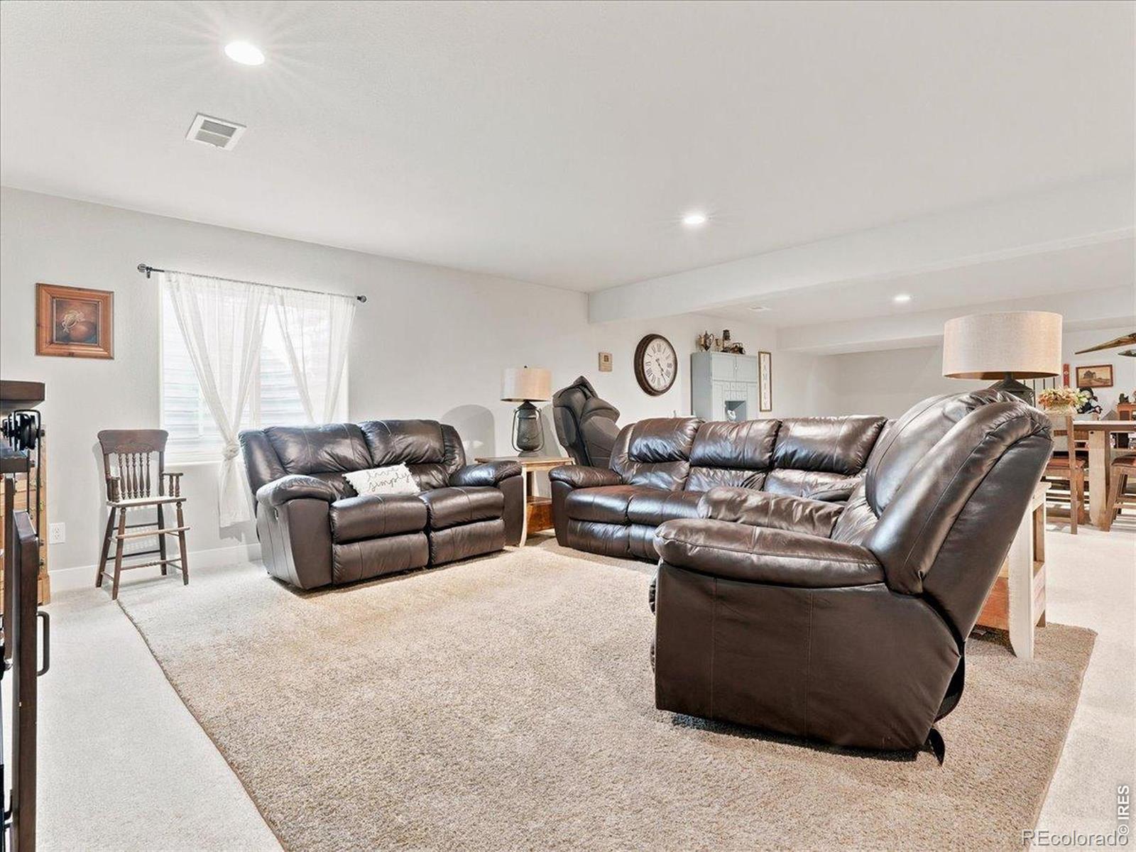 MLS Image #29 for 2550  doe ridge way,johnstown, Colorado