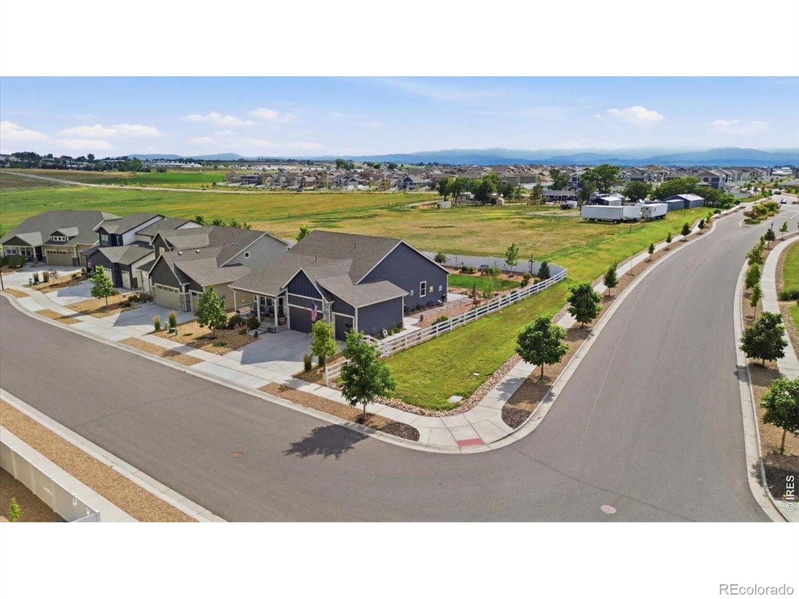 MLS Image #47 for 2550  doe ridge way,johnstown, Colorado