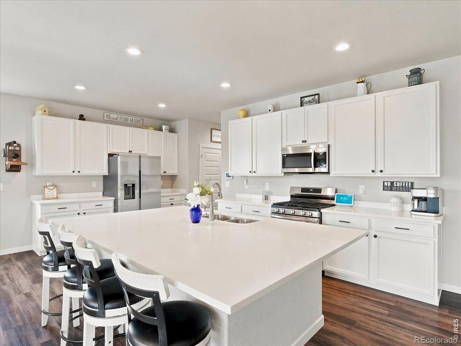 MLS Image #7 for 2550  doe ridge way,johnstown, Colorado