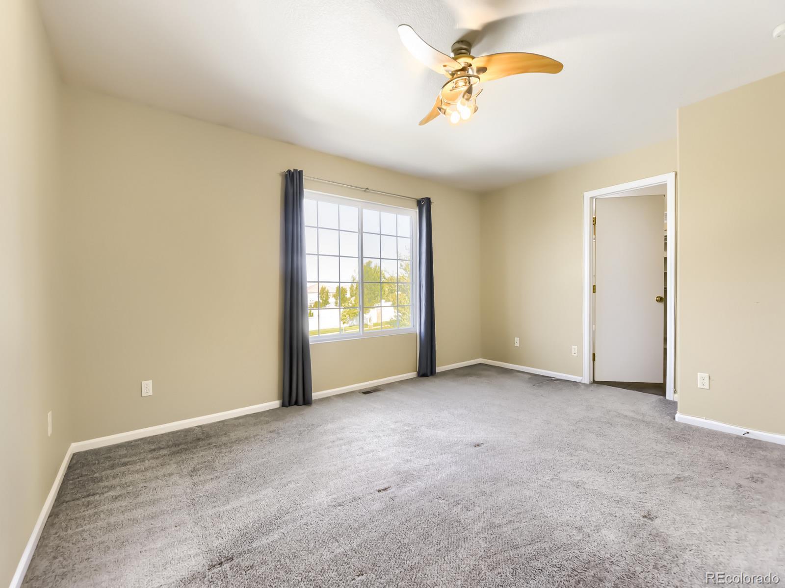 MLS Image #14 for 5125  orleans court,denver, Colorado