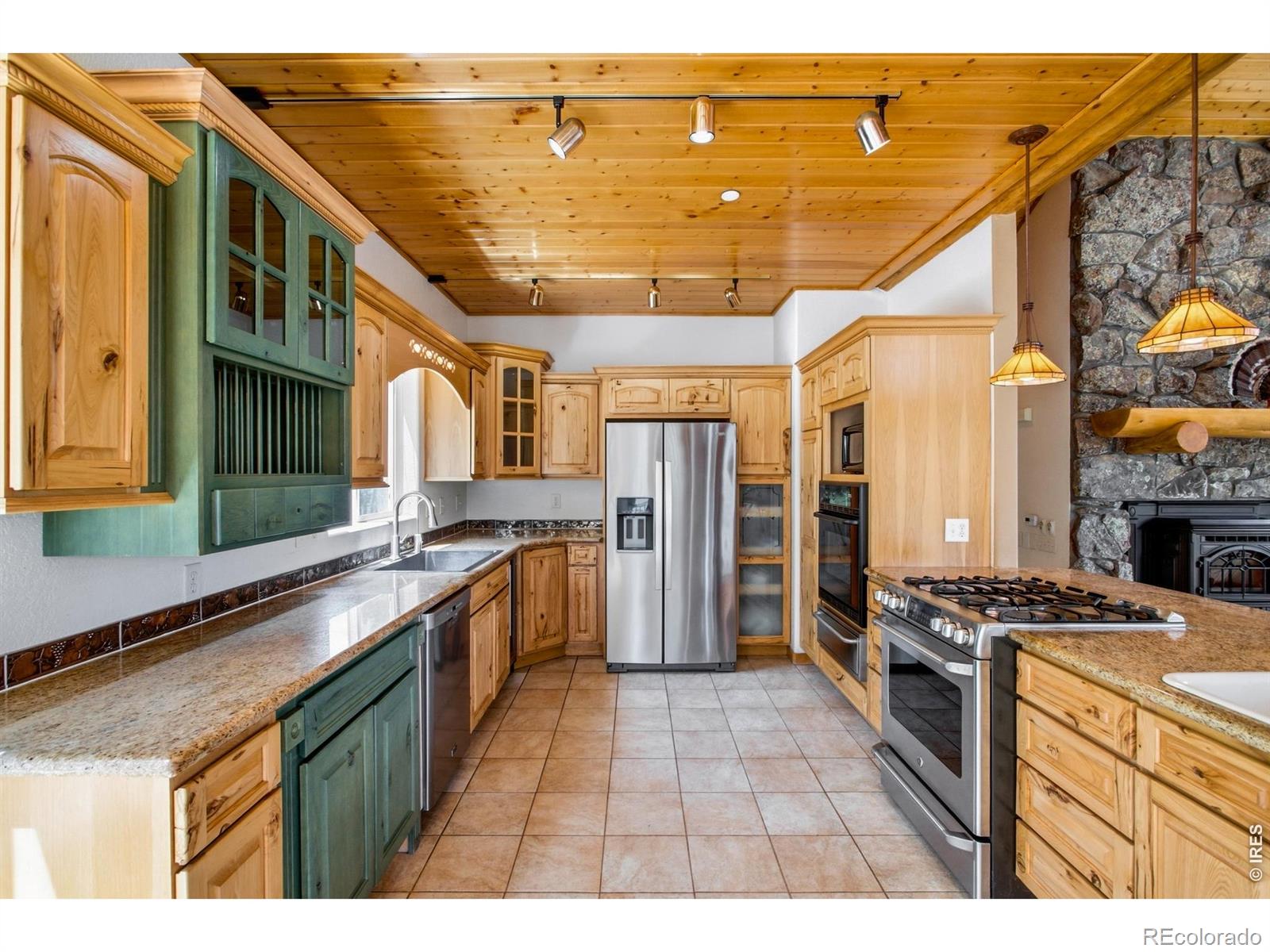 MLS Image #18 for 221  rockledge circle,lyons, Colorado