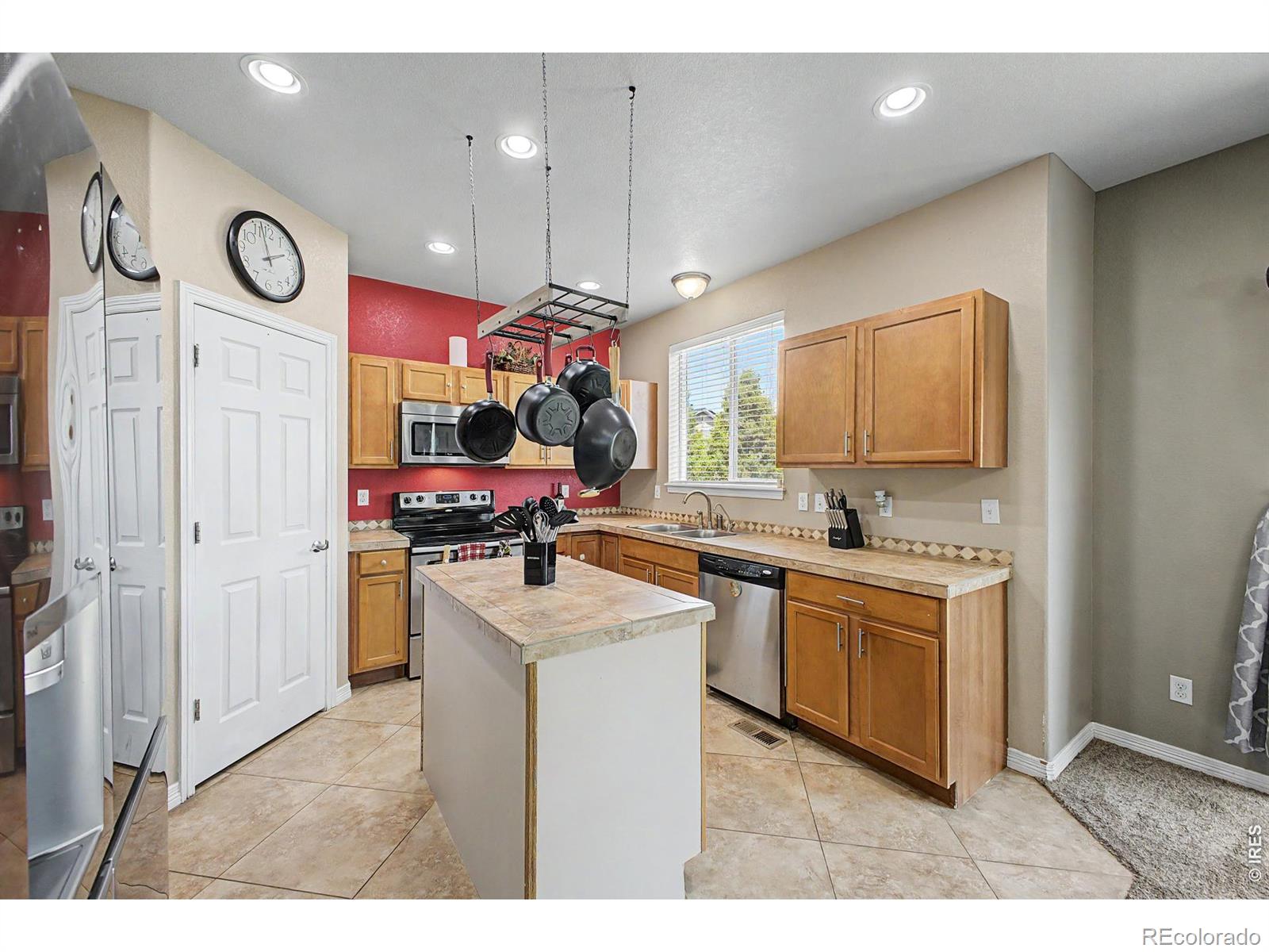 MLS Image #12 for 451  heritage lane,johnstown, Colorado