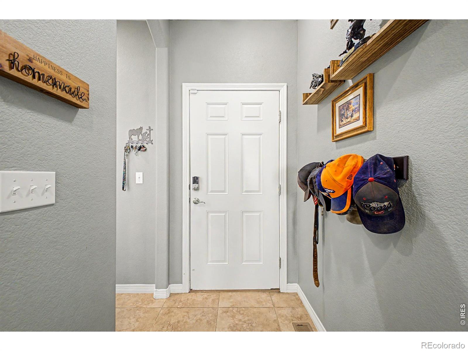 MLS Image #4 for 451  heritage lane,johnstown, Colorado