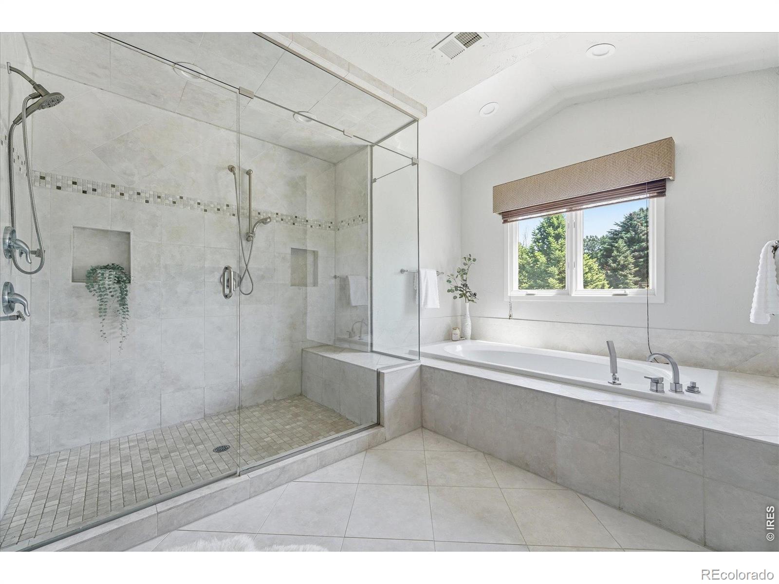 MLS Image #23 for 4181 s ivy lane,cherry hills village, Colorado