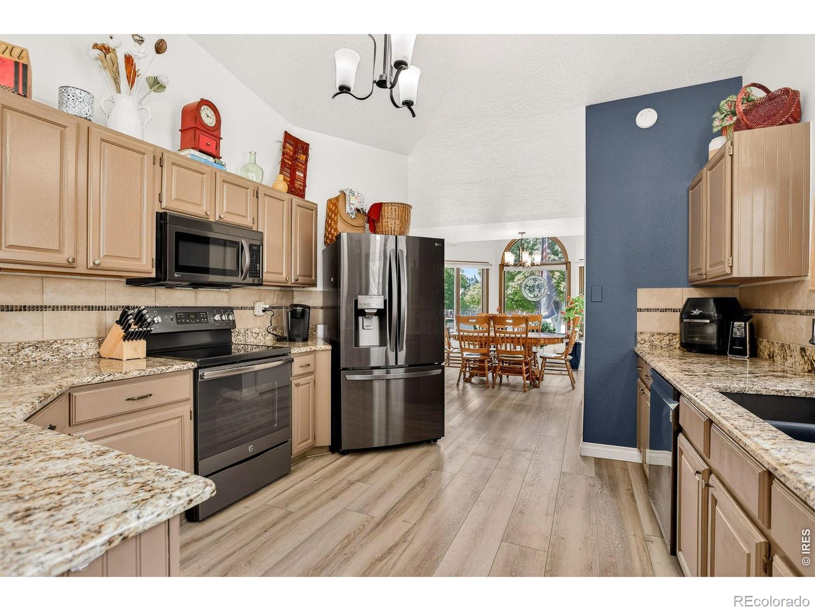 MLS Image #6 for 4070 w 11th street,greeley, Colorado