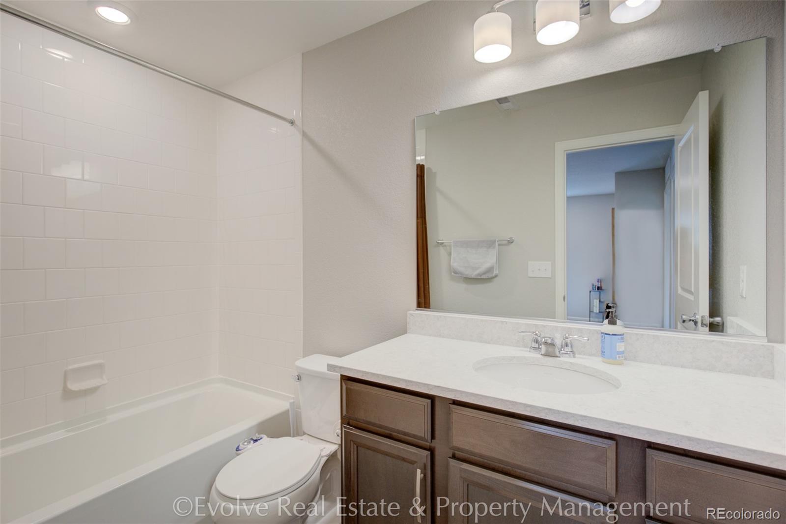 MLS Image #16 for 21332 e 60th avenue,aurora, Colorado
