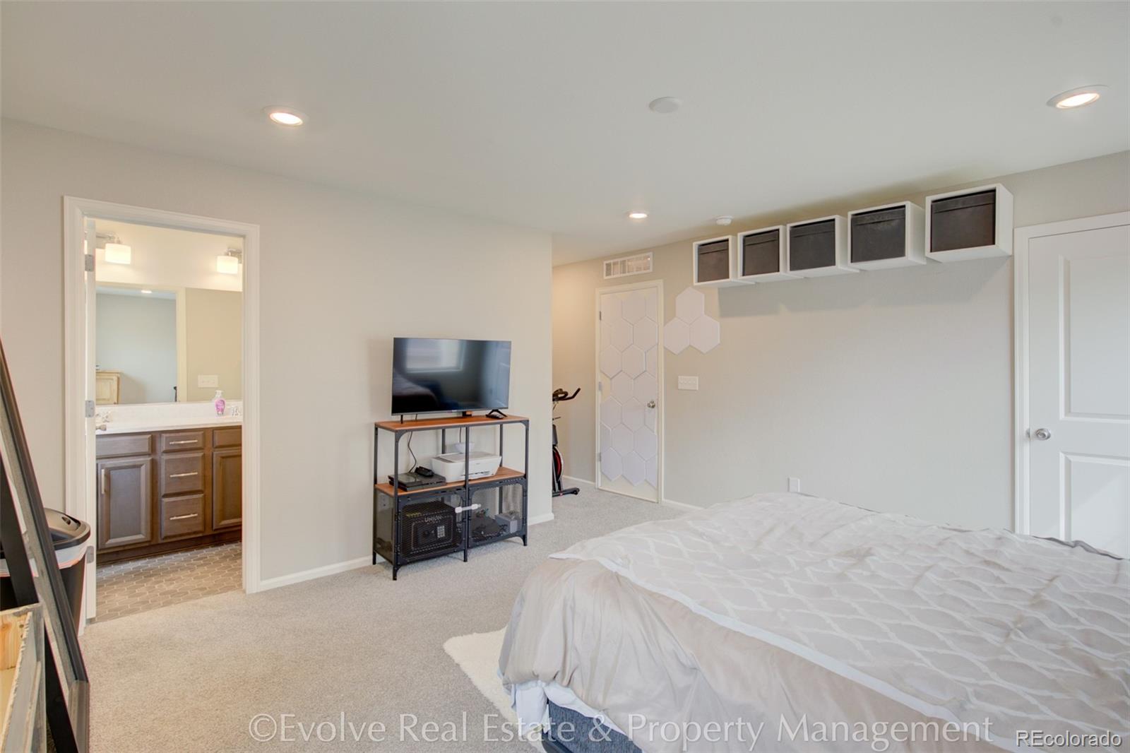 MLS Image #19 for 21332 e 60th avenue,aurora, Colorado