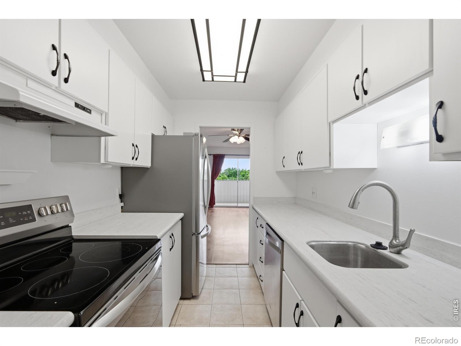 MLS Image #4 for 1313  steele street,denver, Colorado