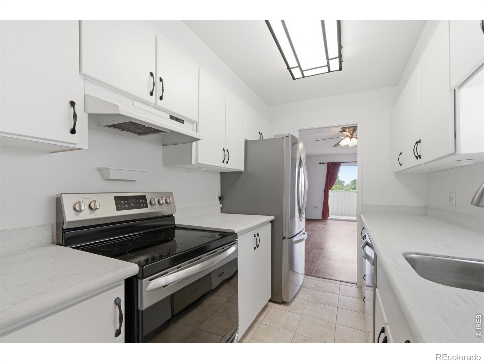MLS Image #5 for 1313  steele street,denver, Colorado