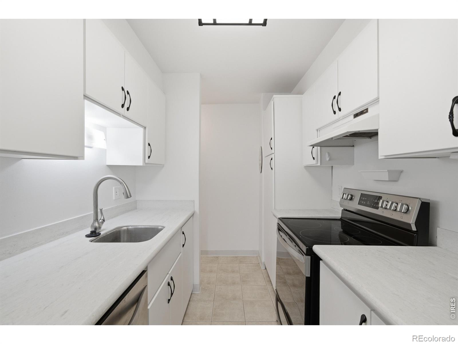 MLS Image #6 for 1313  steele street,denver, Colorado