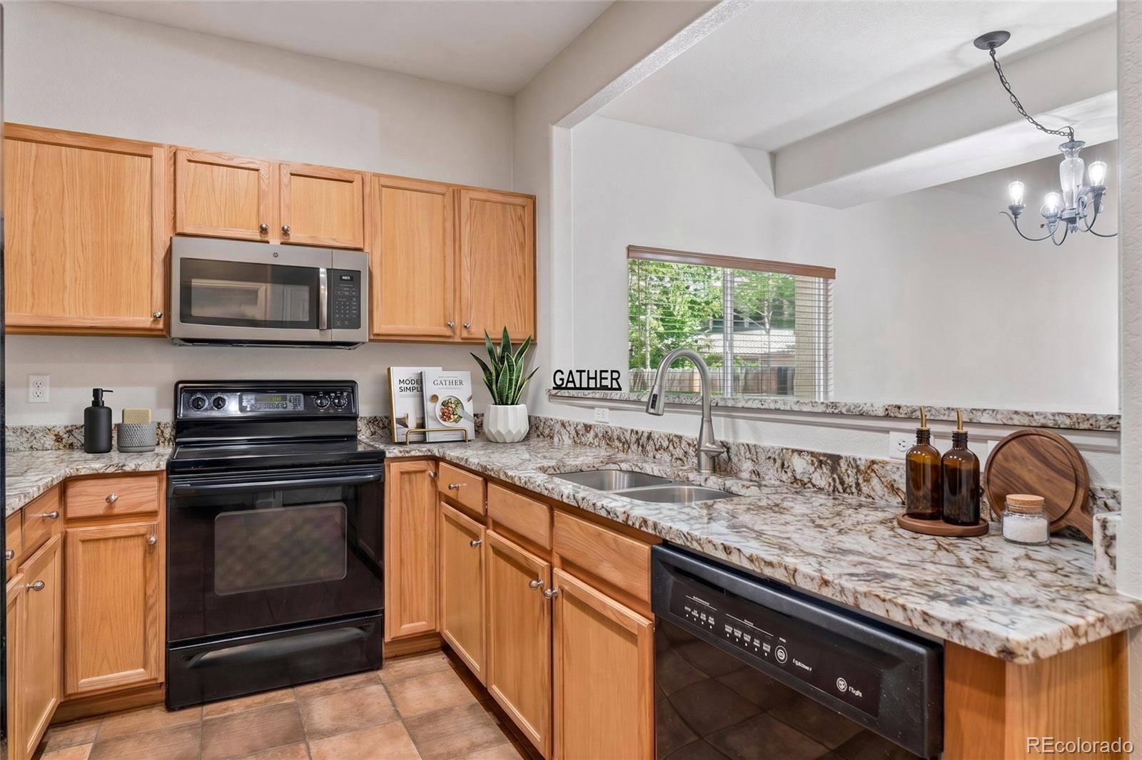 MLS Image #3 for 4442 s auckland court,aurora, Colorado