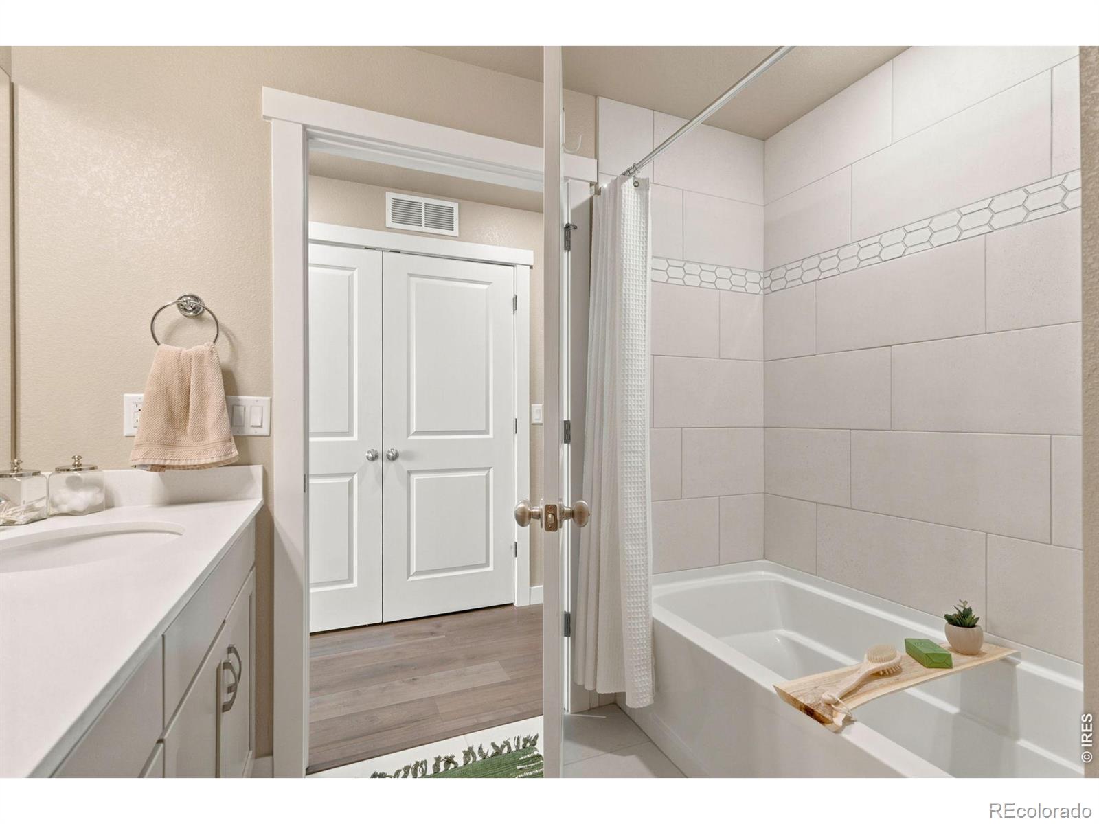 MLS Image #26 for 4173 n park drive,loveland, Colorado