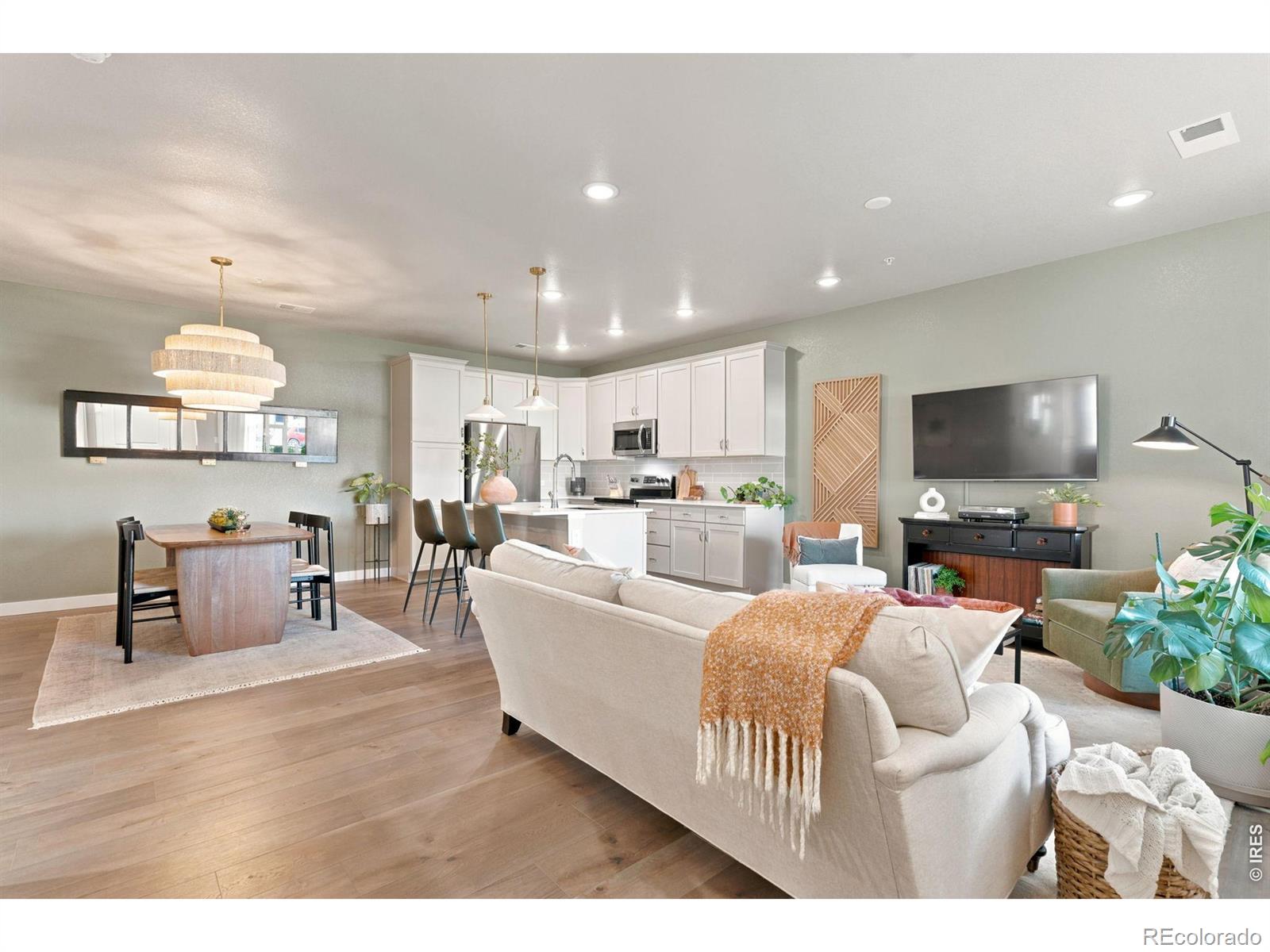 MLS Image #5 for 4173 n park drive,loveland, Colorado