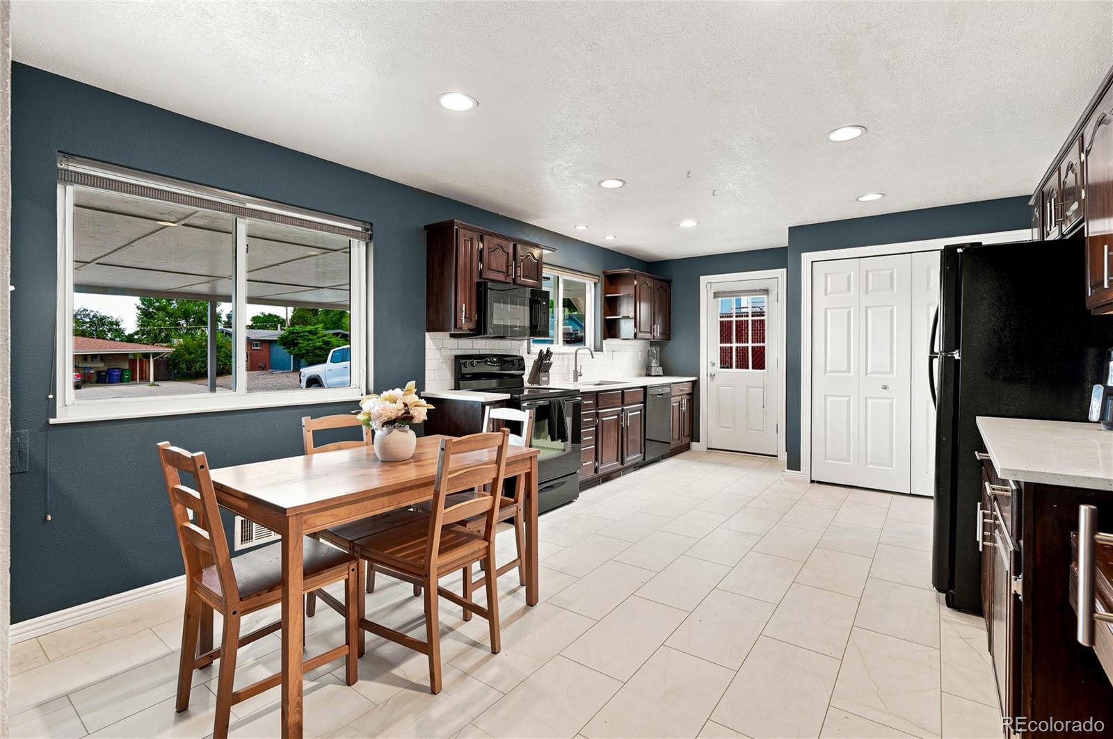 MLS Image #10 for 2717 s osceola way,denver, Colorado