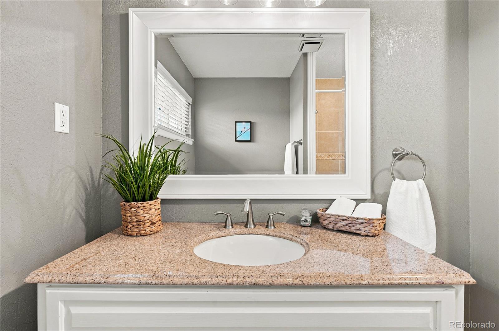 MLS Image #32 for 2717 s osceola way,denver, Colorado