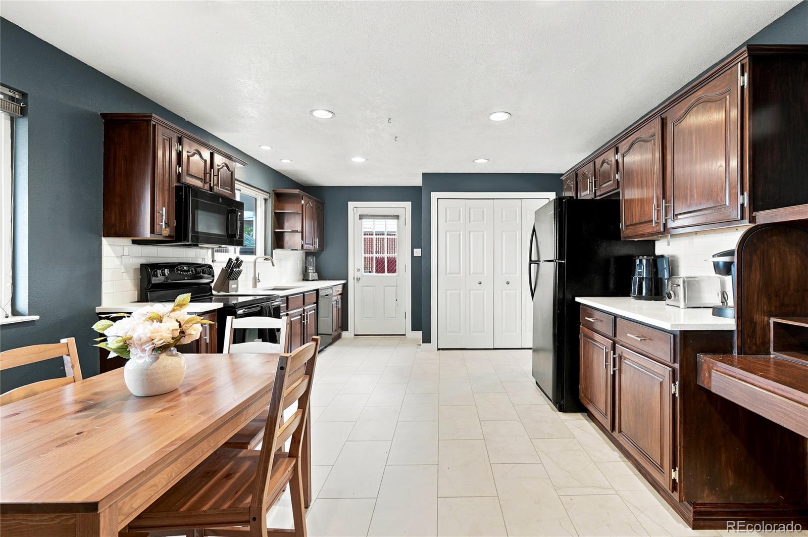 MLS Image #8 for 2717 s osceola way,denver, Colorado