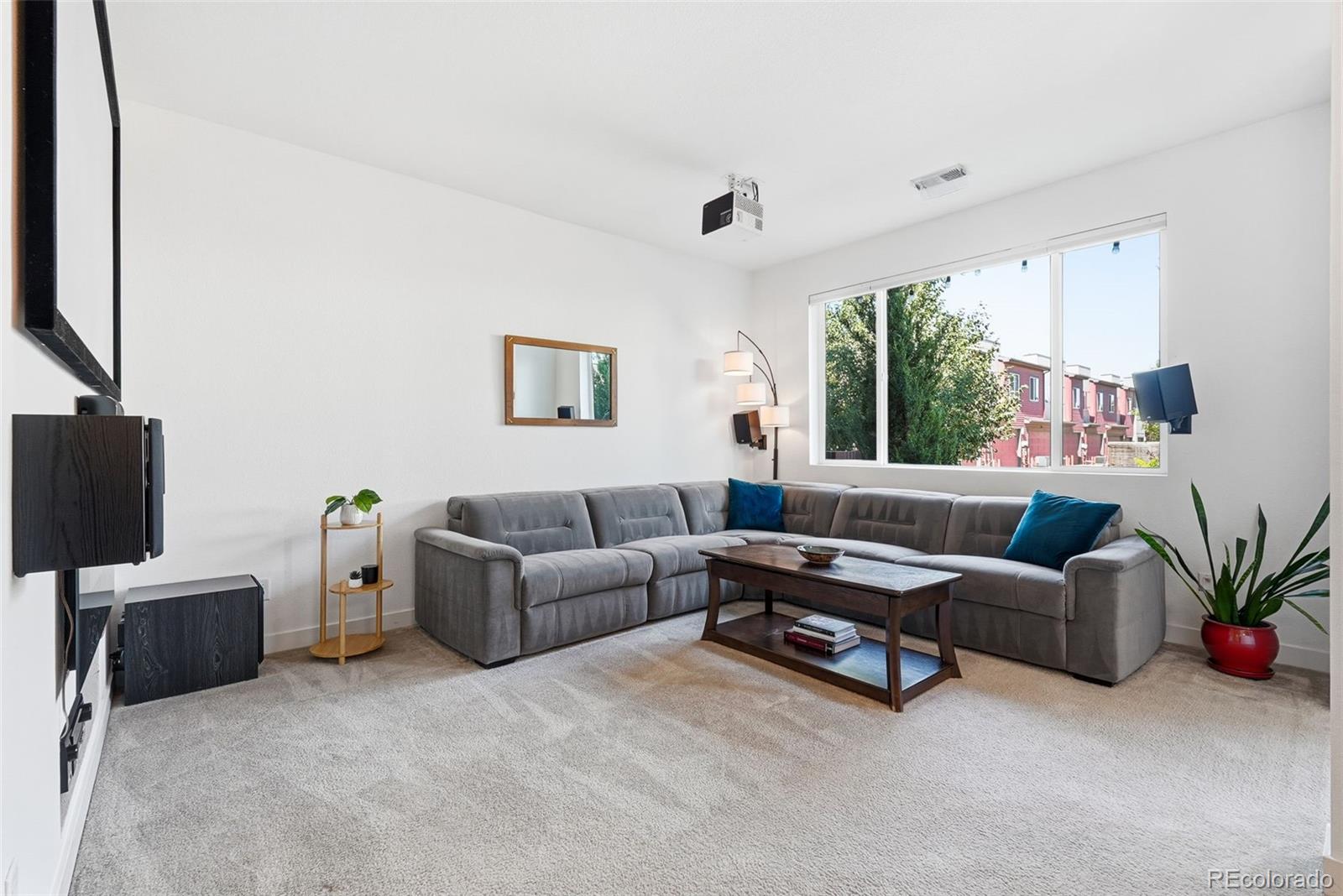 MLS Image #11 for 6759  warren drive,denver, Colorado