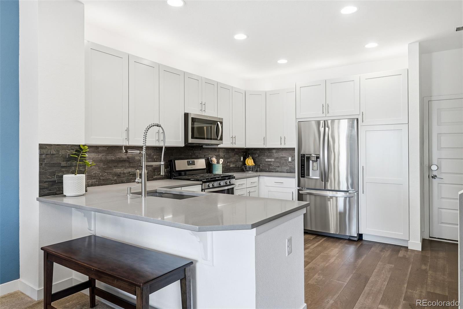 MLS Image #16 for 6759  warren drive,denver, Colorado