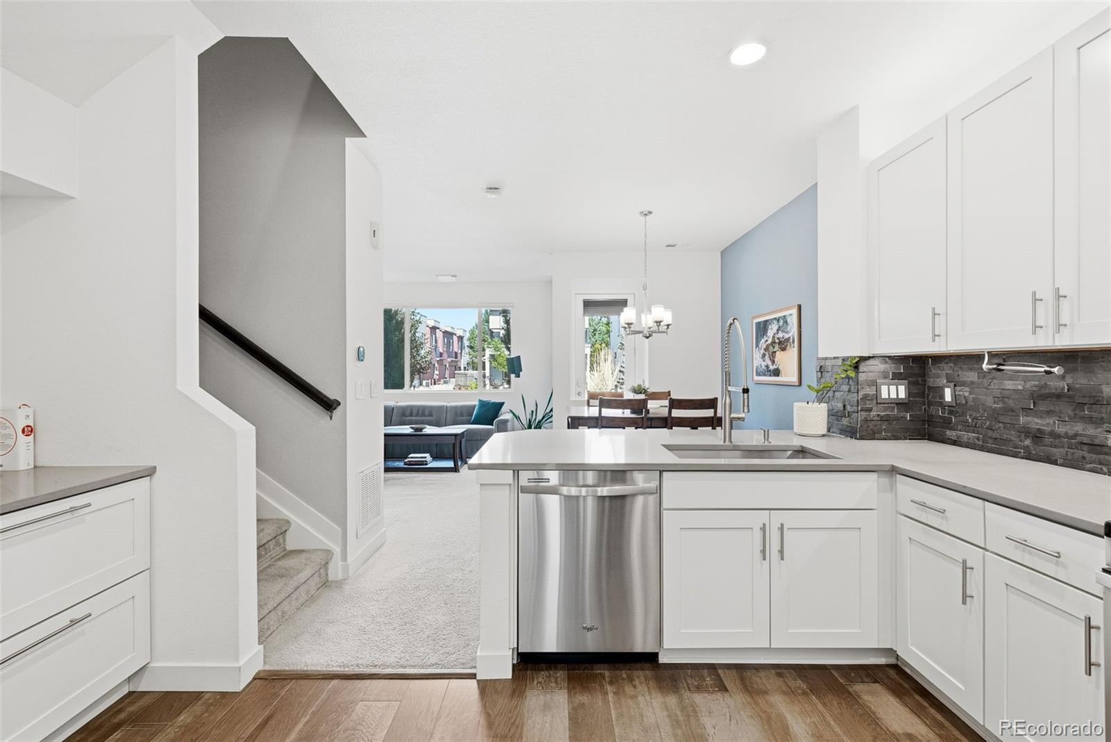 MLS Image #18 for 6759  warren drive,denver, Colorado