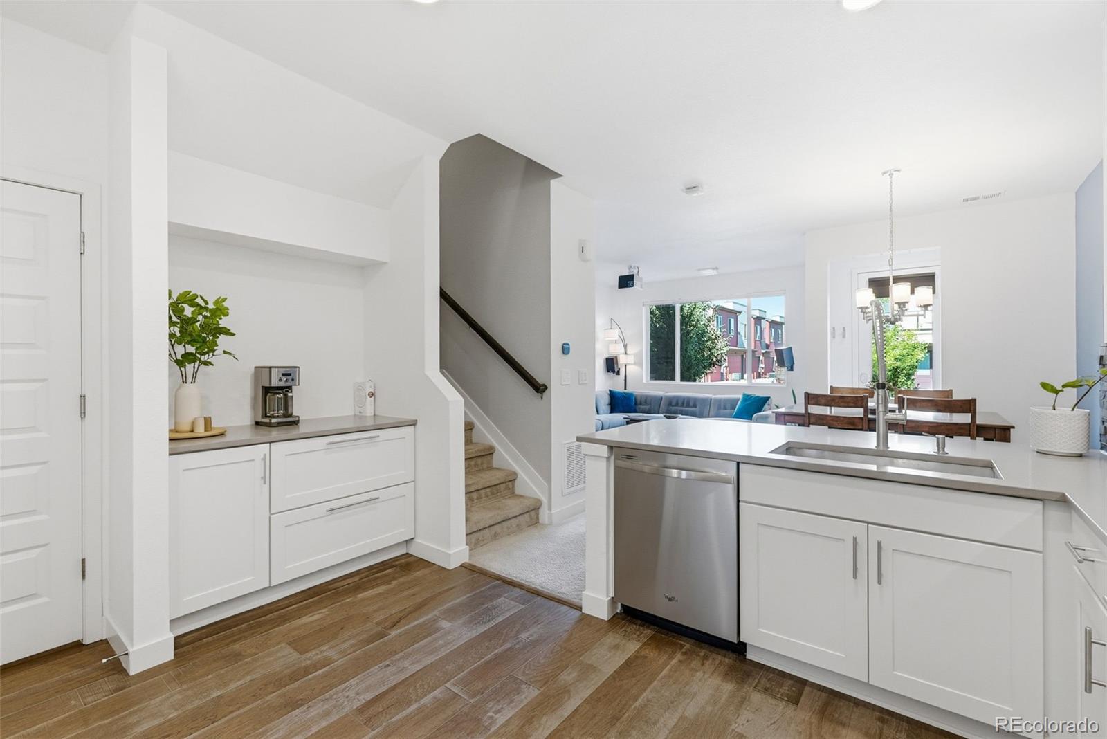 MLS Image #19 for 6759  warren drive,denver, Colorado