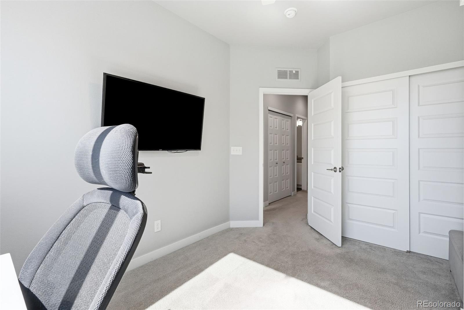 MLS Image #39 for 6759  warren drive,denver, Colorado