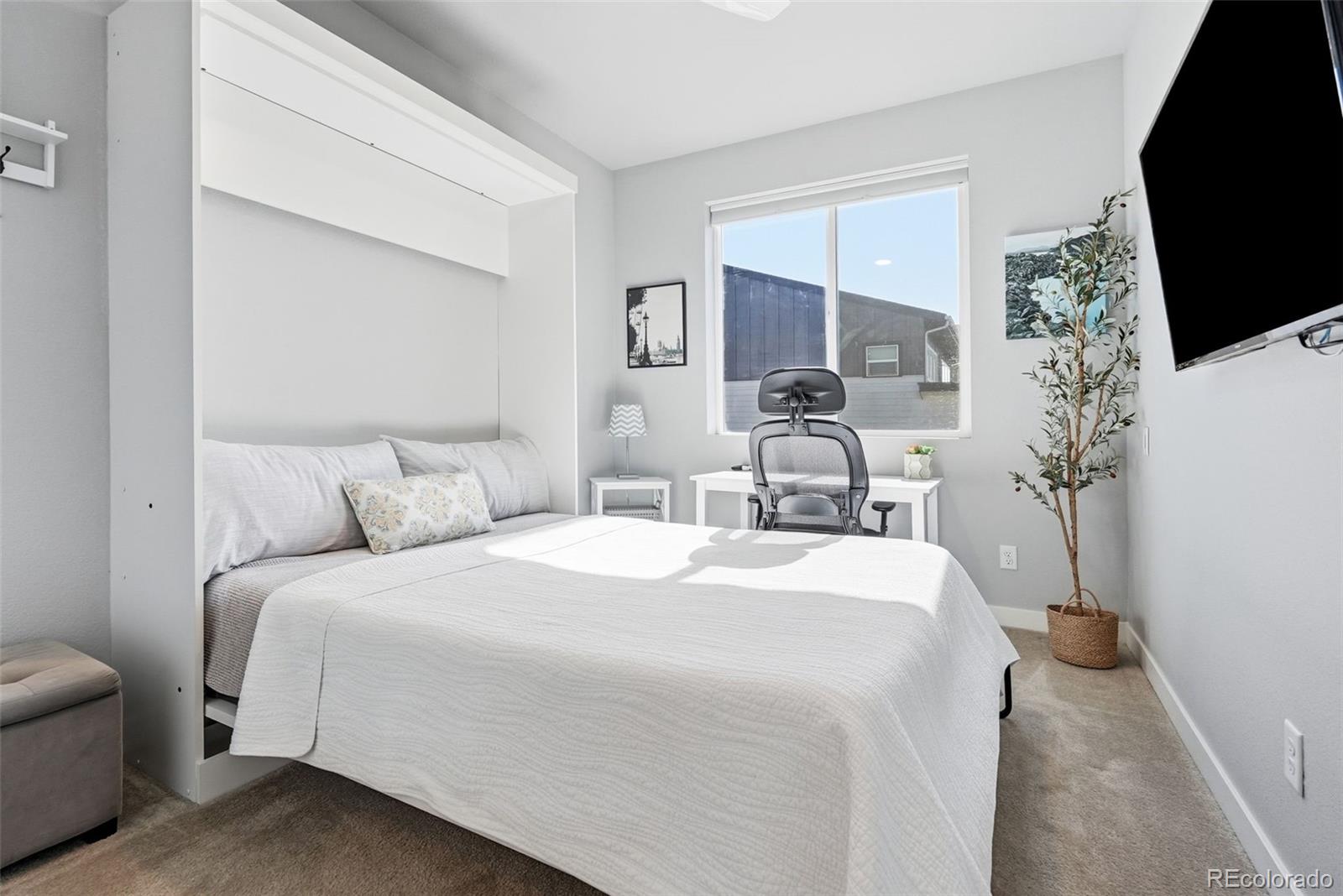 MLS Image #41 for 6759  warren drive,denver, Colorado