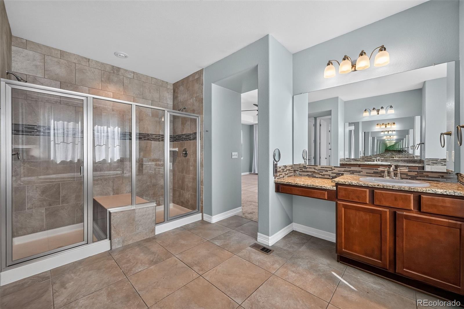 MLS Image #12 for 6264 s kewaunee way,aurora, Colorado