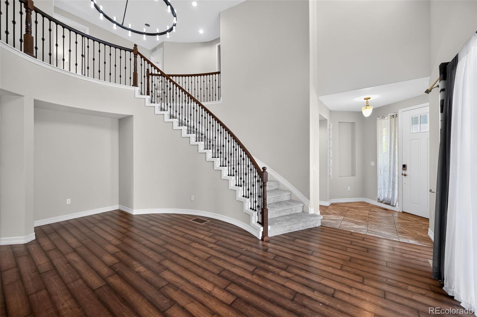 MLS Image #2 for 6264 s kewaunee way,aurora, Colorado