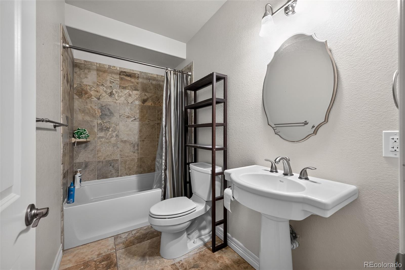 MLS Image #26 for 6264 s kewaunee way,aurora, Colorado