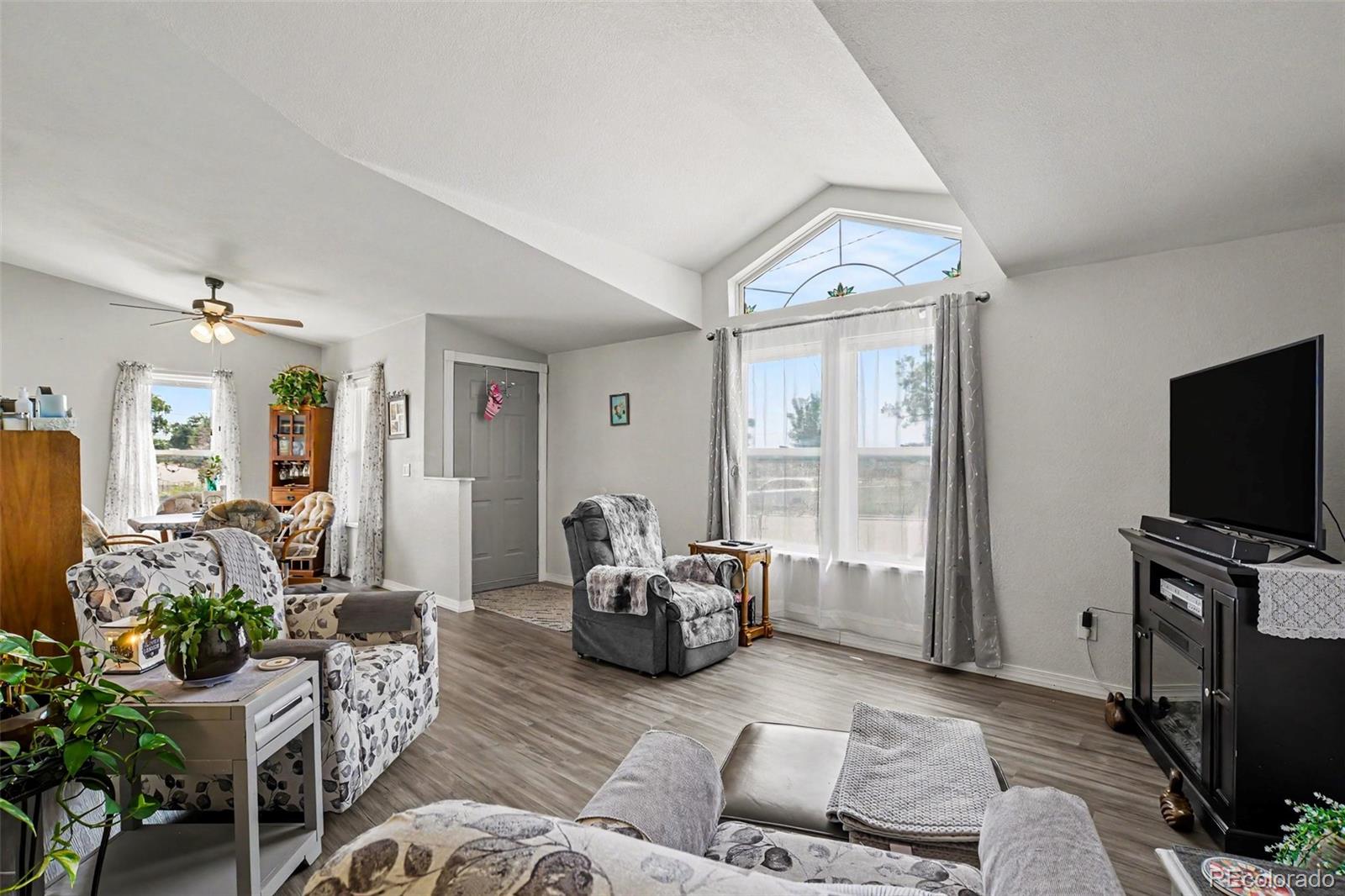 MLS Image #5 for 75 w crawford avenue,keenesburg, Colorado