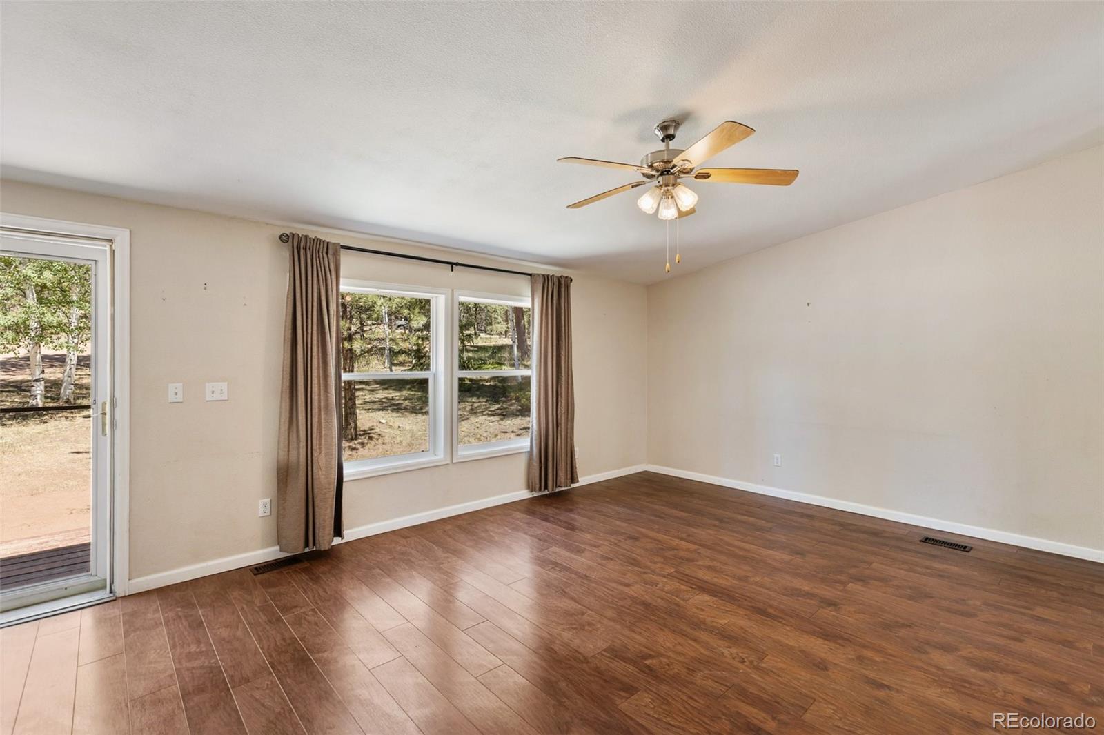 MLS Image #3 for 331  rhyolite lane,florissant, Colorado