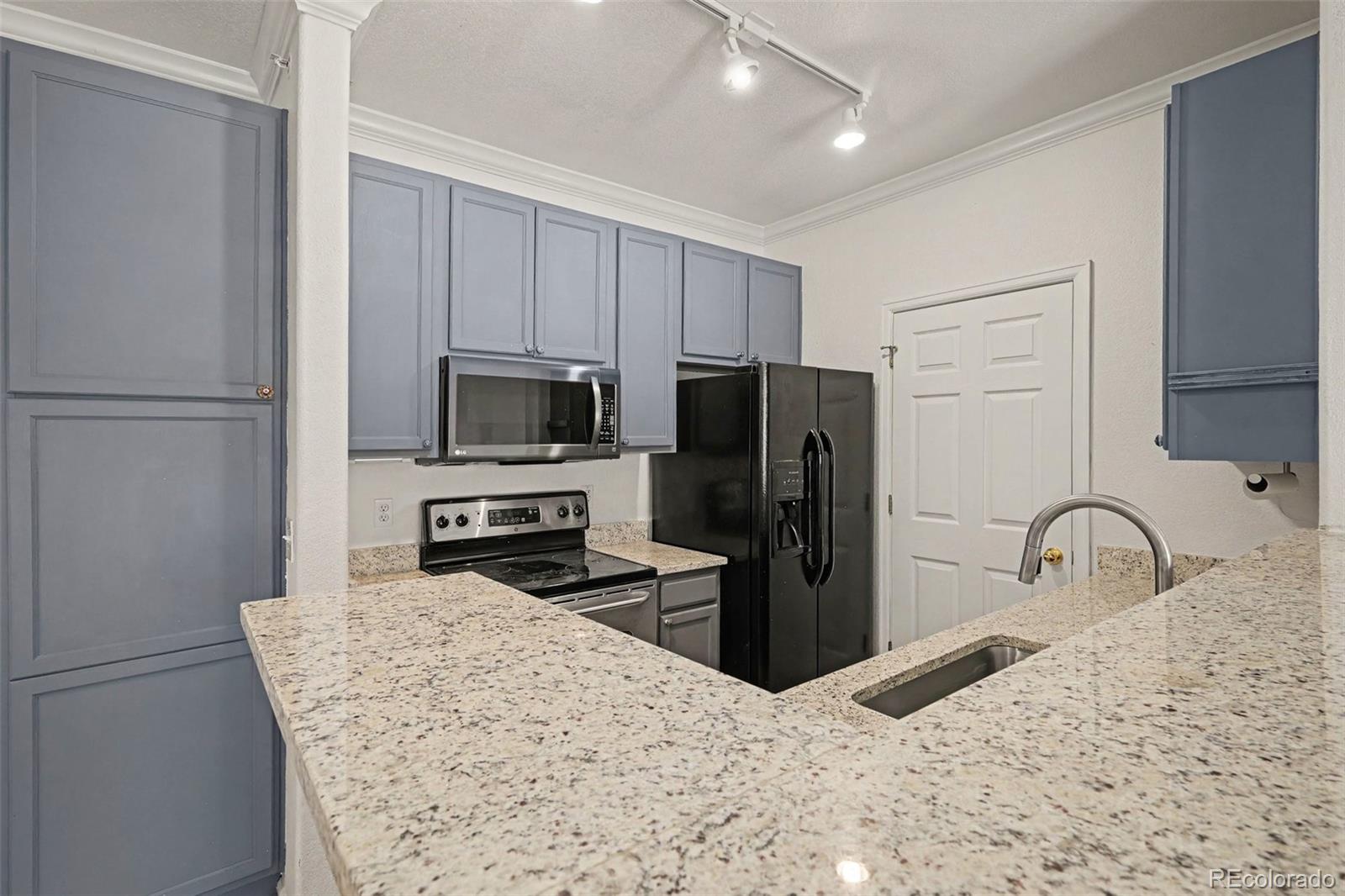 MLS Image #2 for 4451 s ammons street,littleton, Colorado