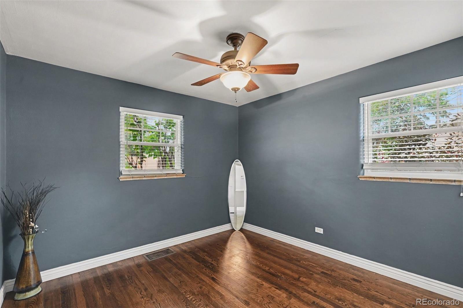 MLS Image #12 for 1601  spruce street,denver, Colorado