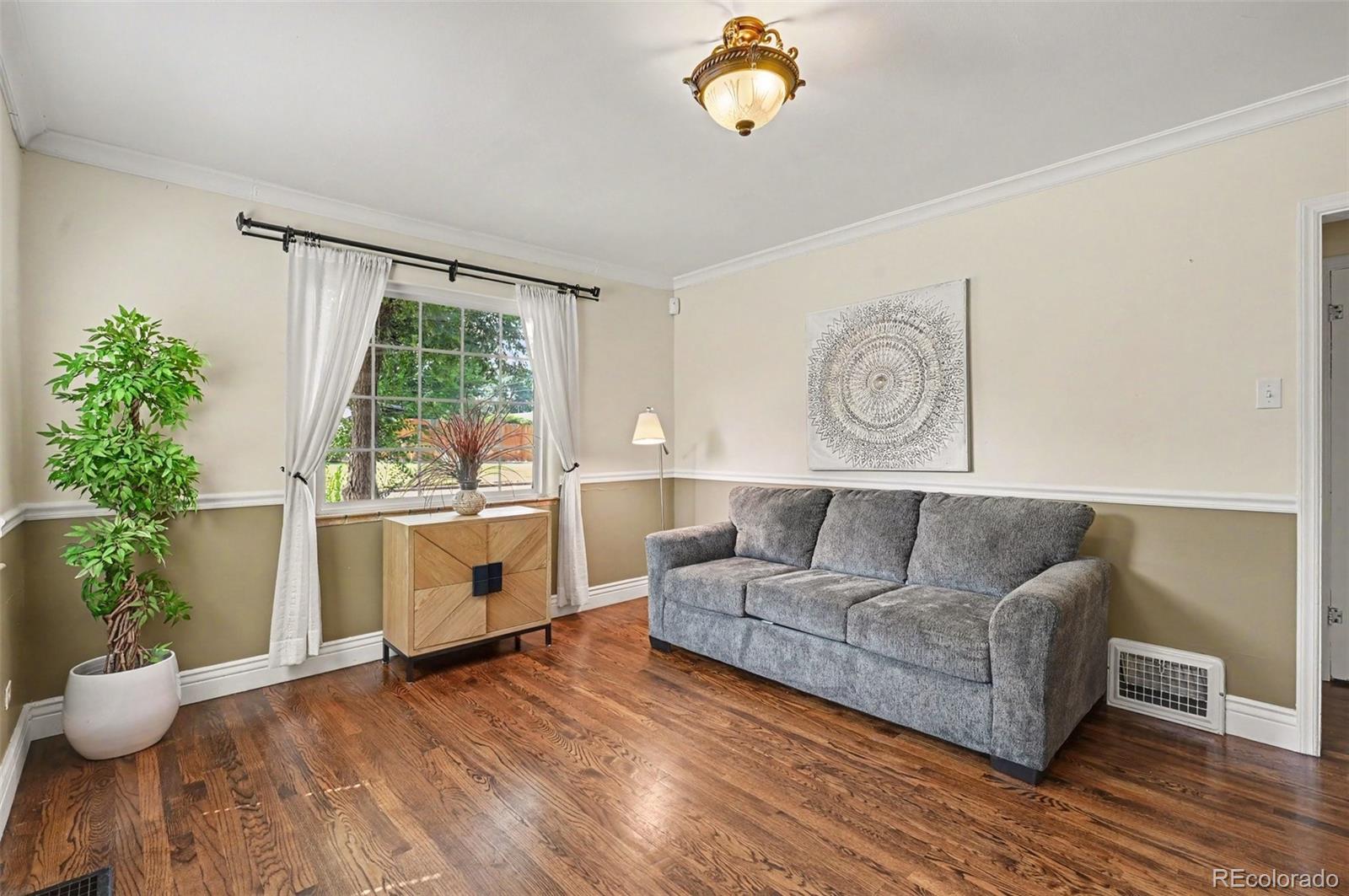 MLS Image #4 for 1601  spruce street,denver, Colorado